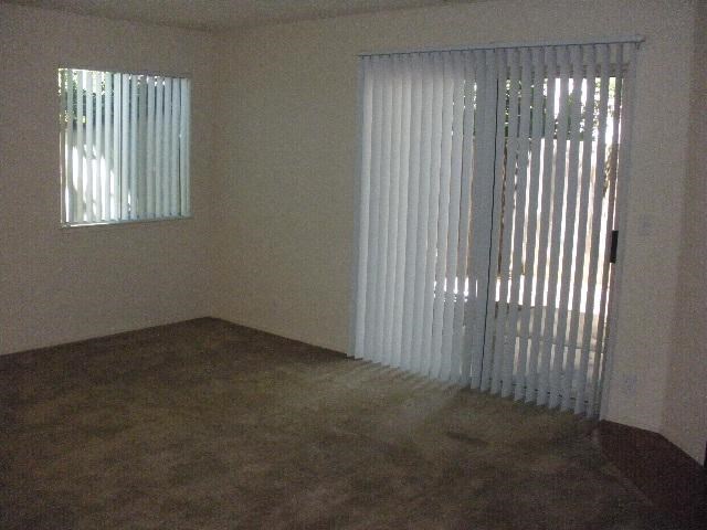 Twin Oaks Town Homes photo 2